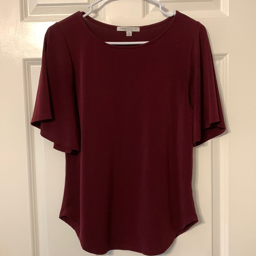 Green Envelope XS Burgundy Flutter sleeve blouse